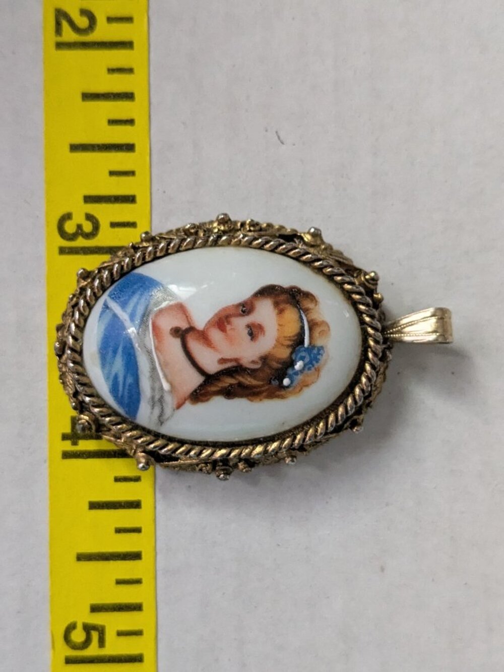 Vintage LIMOGES France Gold Tone Cameo Signed Oval Porcelain Pendant - Picture 3 of 5